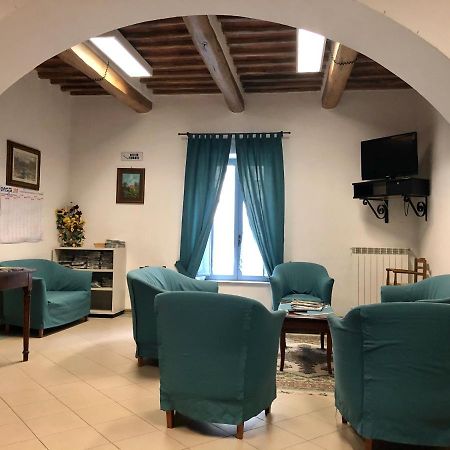 ホテル Residenza Pitigliano Gens Petilia - Nuova Gestione エクステリア 写真