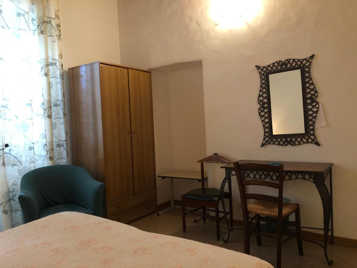 ホテル Residenza Pitigliano Gens Petilia - Nuova Gestione エクステリア 写真
