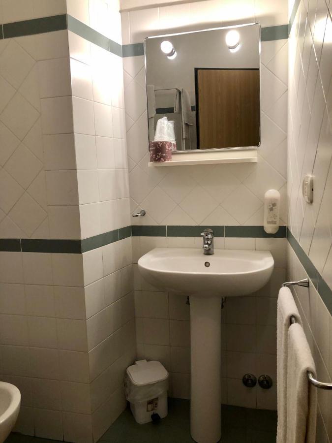 ホテル Residenza Pitigliano Gens Petilia - Nuova Gestione エクステリア 写真