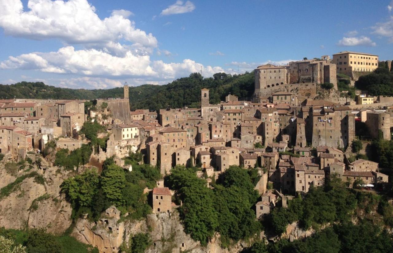 ホテル Residenza Pitigliano Gens Petilia - Nuova Gestione エクステリア 写真