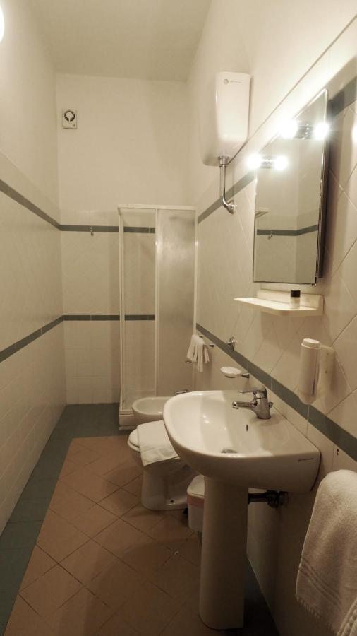 ホテル Residenza Pitigliano Gens Petilia - Nuova Gestione エクステリア 写真